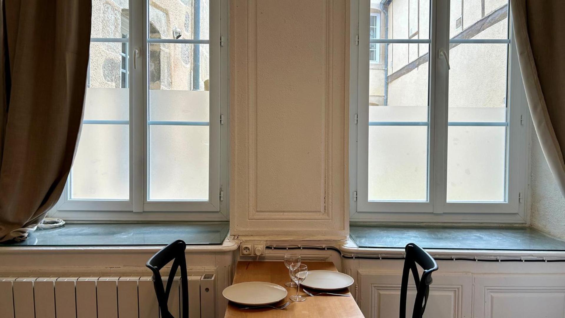 Apartamento Le Mary Autun Exterior foto